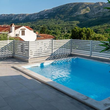 Villa Carmen Draga Bašćanska Exteriör bild