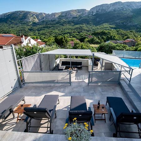 Villa Carmen Draga Bašćanska Exteriör bild