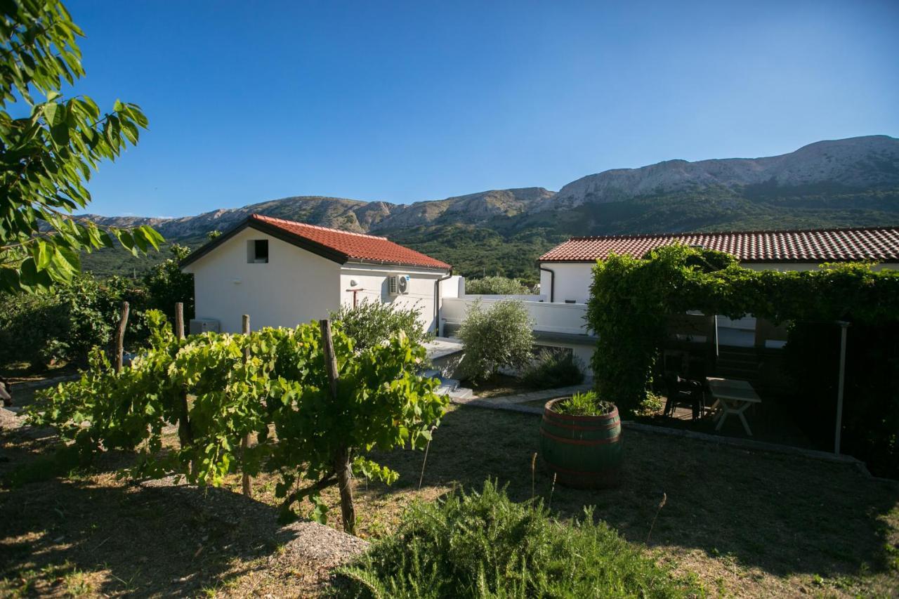 Villa Carmen Draga Bašćanska Exteriör bild