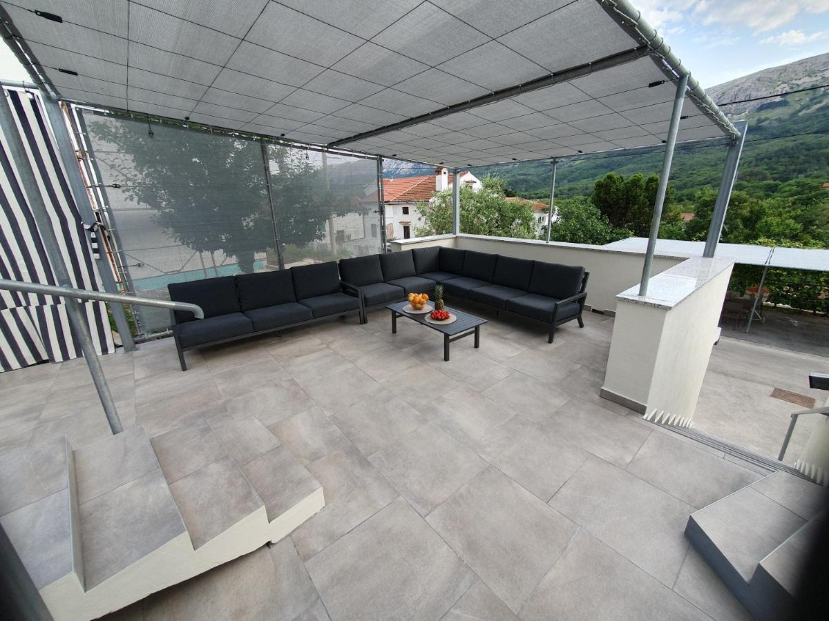 Villa Carmen Draga Bašćanska Exteriör bild