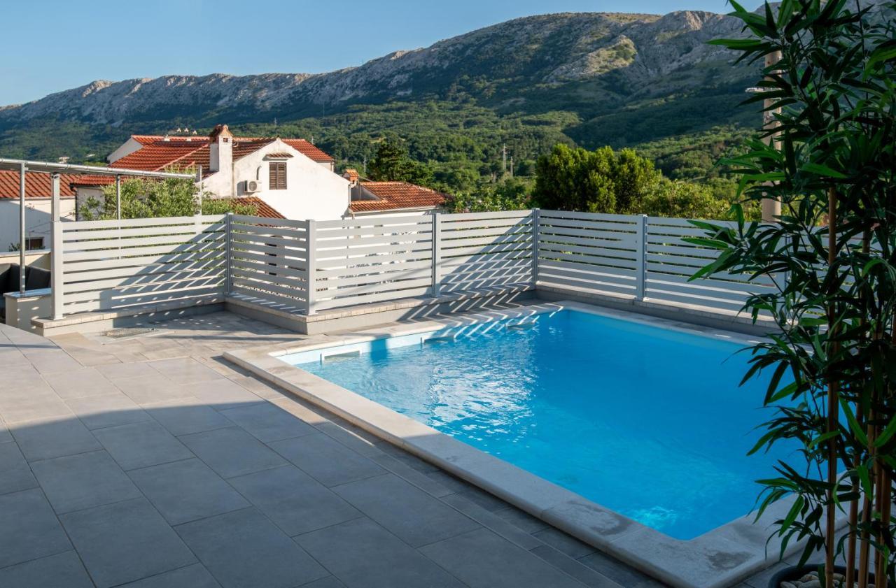Villa Carmen Draga Bašćanska Exteriör bild