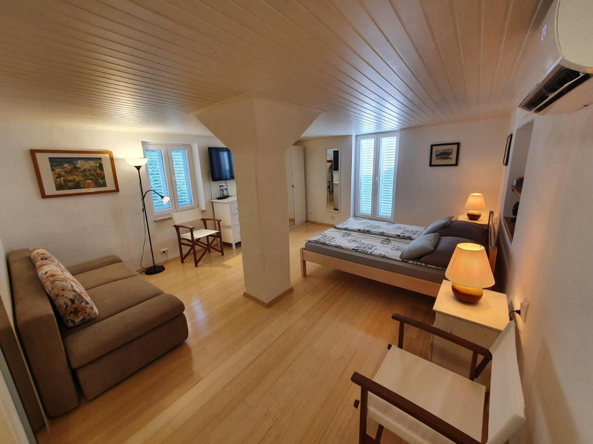 Villa Carmen Draga Bašćanska Exteriör bild