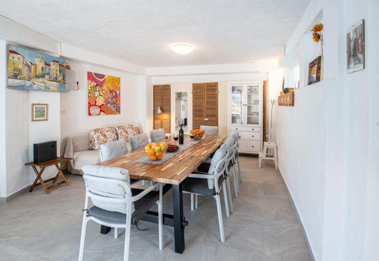 Villa Carmen Draga Bašćanska Exteriör bild