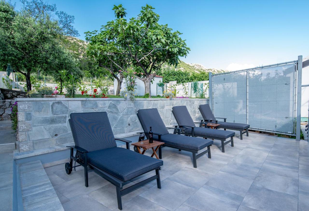 Villa Carmen Draga Bašćanska Exteriör bild